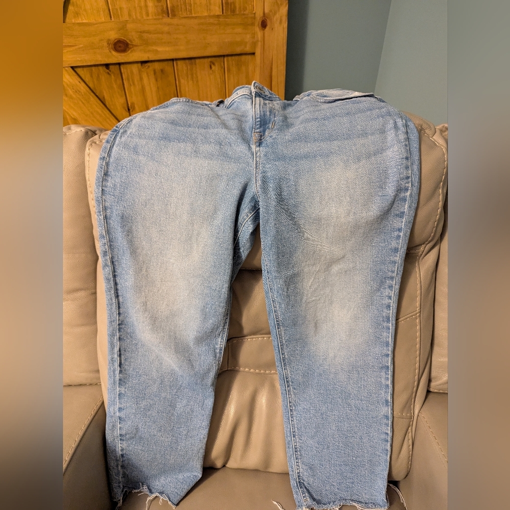 High Rise Capri jeans - Picture 2 of 7